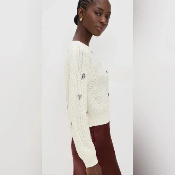 Floral Embroidered Cream Sweater - Picture 4 of 16